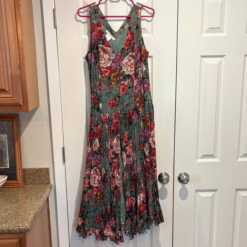 Women’s Floral Maxi Dress - Green with Rose Print